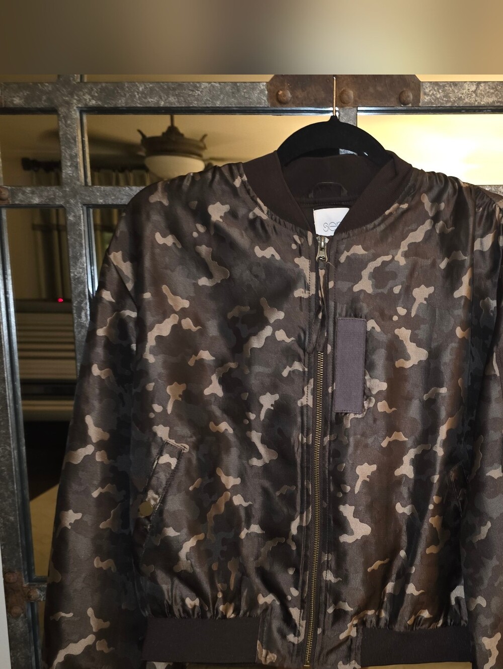 Ladies Size Med Camouflage Bomber Jacket - Brown Camo
